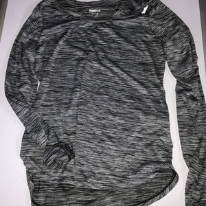 GREY ACTIVEWEAR REEBOK XS SHIRT 🏃🏼‍♀️😁